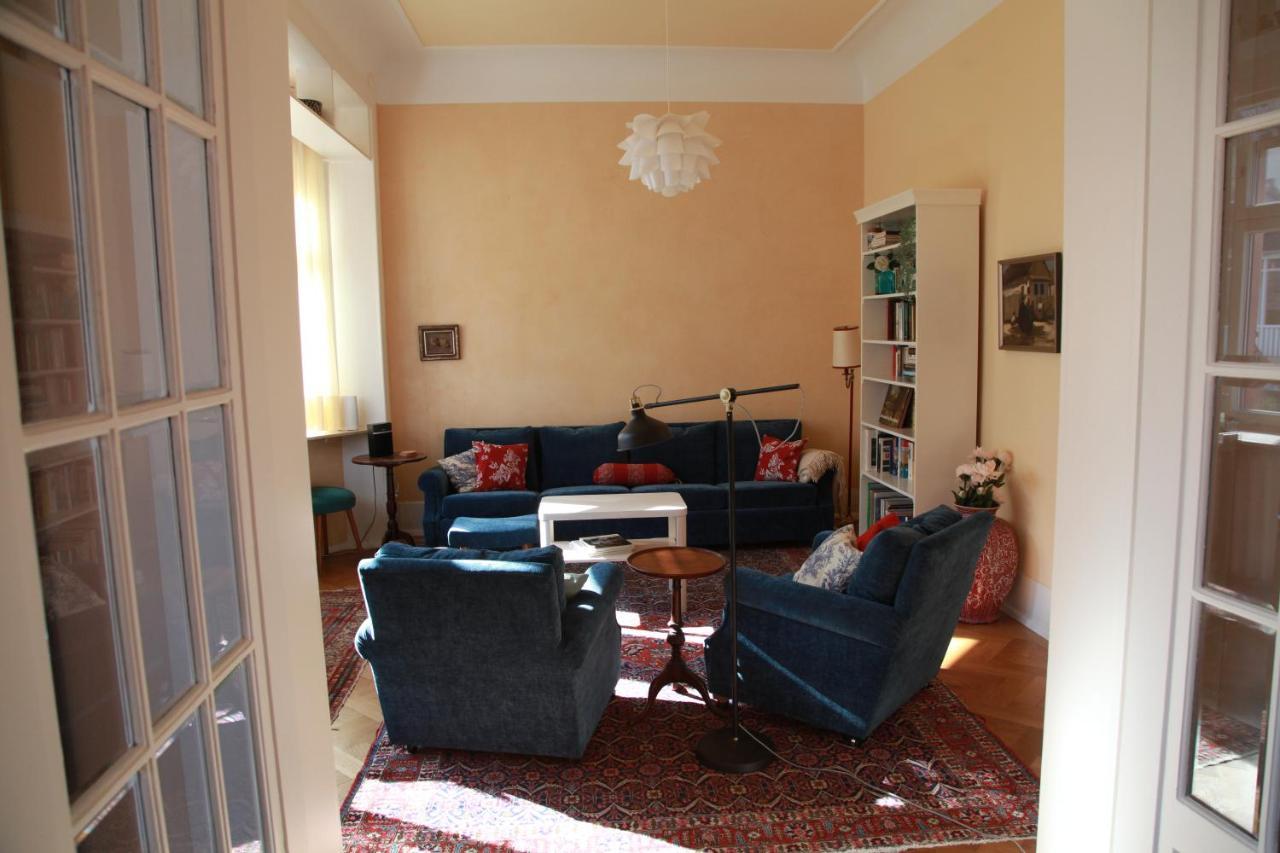 Rosie's Place: Furnished With Style * Weinheim
