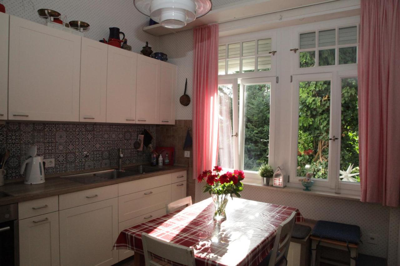 Rosie's Place: Furnished With Style Apartment *